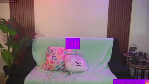 Calypso and Kayla online show from April 25, 1:08 am