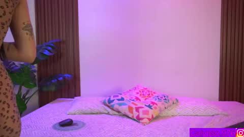 Snapshot of calypso_and_ge1 chatting on October 2, 11:36 pm Calypso and Kayla online show from October 2, 11:36 pm
