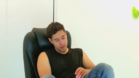 camara110 online show from November 1, 2:45 am