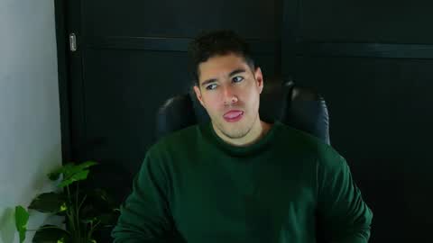 camara110 online show from March 8, 1:57 pm