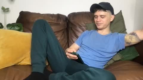 CamDoAttitude online show from April 22, 12:12 pm