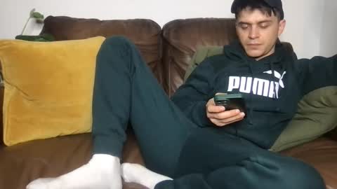 CamDoAttitude online show from April 20, 9:29 pm