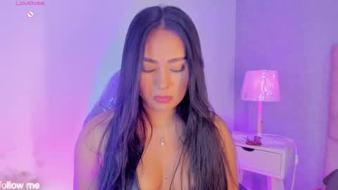 Camelia Smith online show from October 19, 5:01 am