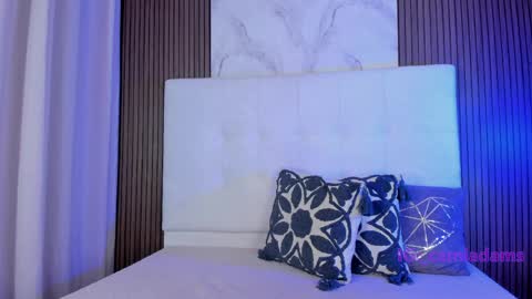 cami_adamss online show from April 23, 11:51 am