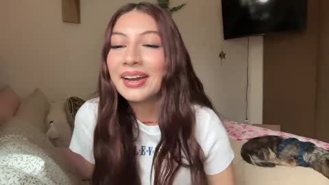 Camila online show from April 3, 7:21 pm