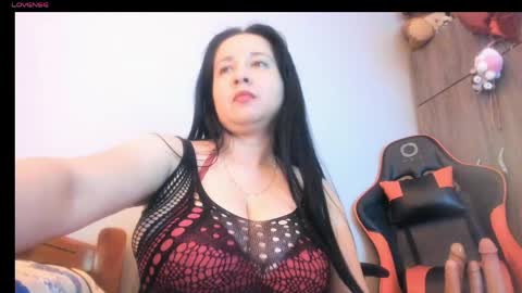 cami online show from May 16, 10:30 pm
