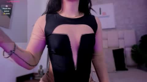 Snapshot of cami_luxx chatting on October 22, 9:38 pm cami_luxx online show from October 22, 9:38 pm
