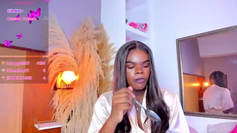 Snapshot of camiestrada chatting on March 9, 6:54 pm camiestrada online show from March 9, 6:54 pm