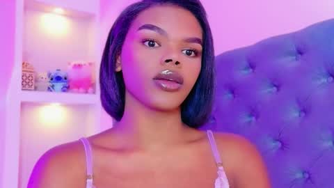 Snapshot of camiestrada chatting on October 21, 2:16 am camiestrada online show from October 21, 2:16 am