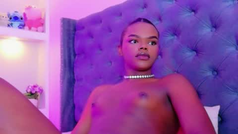 Snapshot of camiestrada chatting on October 19, 11:53 pm camiestrada online show from October 19, 11:53 pm