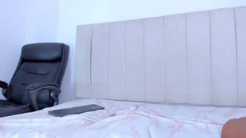 Cami online show from February 24, 10:58 pm