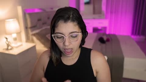 Camila buitrago online show from December 30, 1:48 am