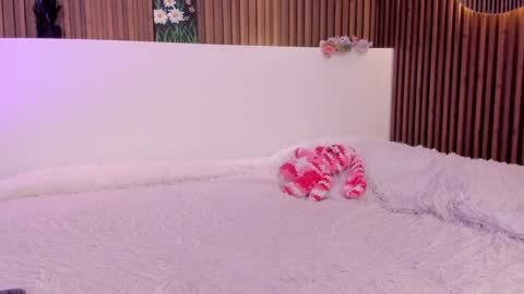 Camila online show from January 23, 1:08 am