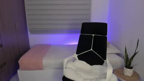  C A M I  online show from March 20, 2:27 am