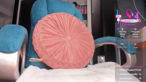 CamilaMendez--- online show from September 28, 6:00 am