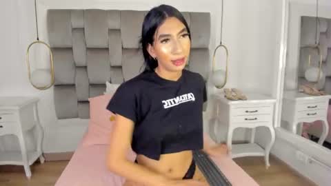 camila sunsen online show from July 25, 7:45 pm