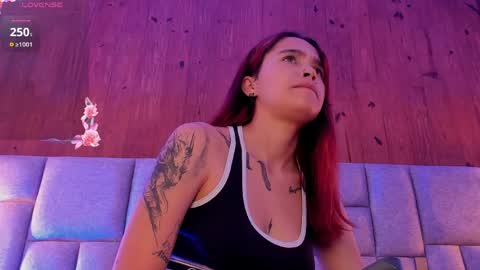 camilaa_smith_ online show from April 21, 1:42 am