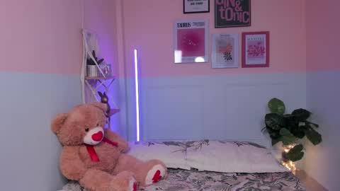 Camila  online show from November 13, 11:46 am