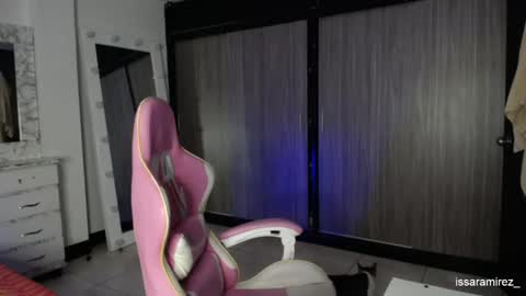 X IGcamiryan01 online show from November 19, 2:11 am