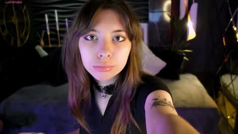 Camilla online show from April 7, 6:26 am