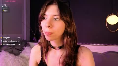 Camilla online show from May 31, 6:09 pm
