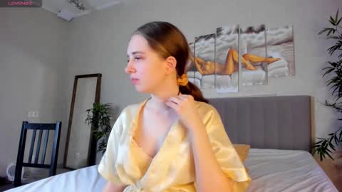 Camilla online show from March 14, 1:31 am