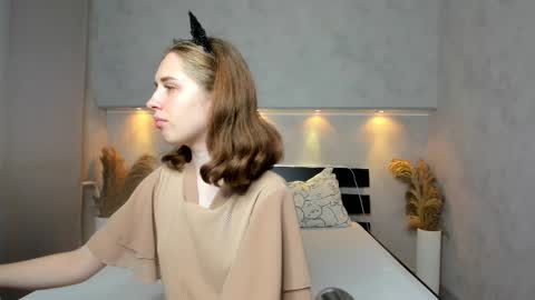 Camilla online show from September 12, 12:34 am