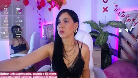 Snapshot of camille_halls chatting on February 22, 10:29 am Camille online show from February 22, 10:29 am