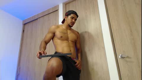 camilo_contre21 online show from September 18, 9:52 pm