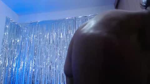 camilo_contre21 online show from February 28, 9:41 pm