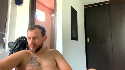 Camilo online show from February 3, 7:00 pm