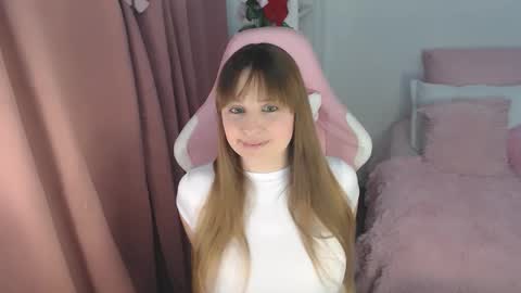  Nicole  Ill be back on Monday Happy Sunday  See you  online show from February 24, 2:14 am