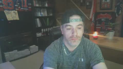 CanadianBacon6969 online show from December 25, 8:40 am