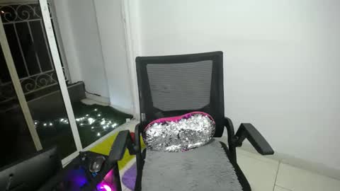 cumorsmooke online show from February 5, 3:55 am