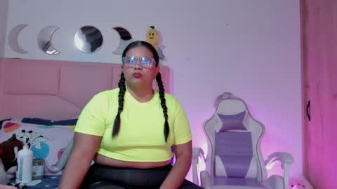 candice online show from June 1, 11:11 am