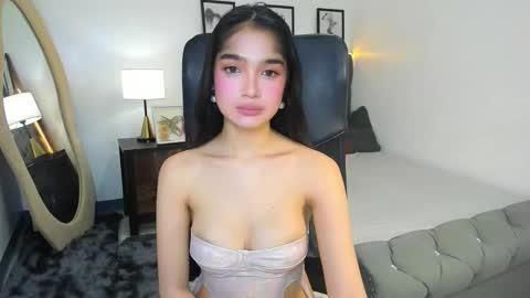 candiceferragamo online show from October 20, 5:40 pm