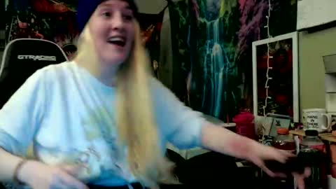Candi online show from June 3, 2:33 pm