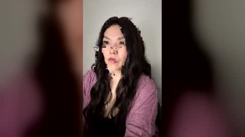 Grace online show from April 23, 9:05 pm