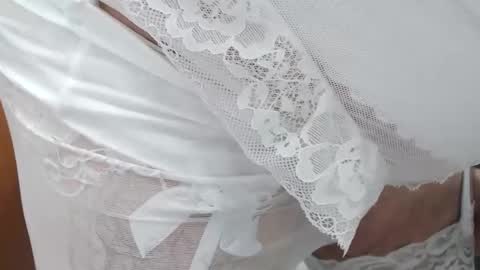 candy1960 online show from April 15, 8:50 am