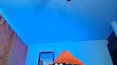 Snapshot of candy_cumyy1 chatting on March 10, 5:11 am candy_cumyy1 online show from March 10, 5:11 am