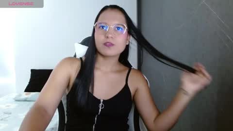  Candy  online show from April 1, 7:22 pm