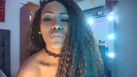 Snapshot of candyblackfunxxx chatting on October 3, 10:23 am Candy online show from October 3, 10:23 am