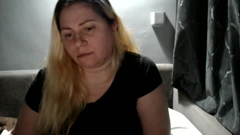 Laura online show from September 14, 7:04 pm