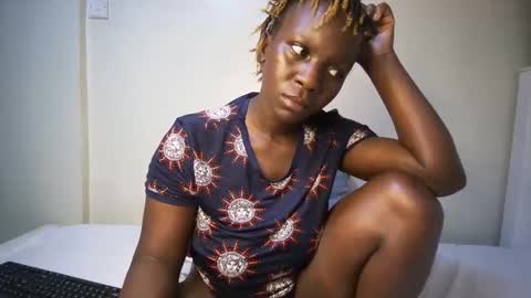 candycurly_ online show from October 30, 11:22 am