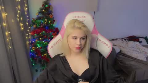 You can call me HH online show from January 12, 8:05 pm