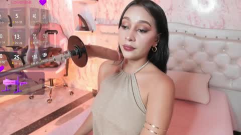 Scarlet  online show from April 14, 12:14 am