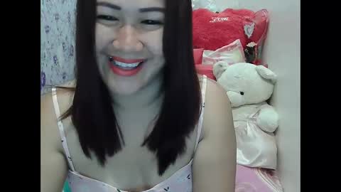 candyyonah03 online show from March 18, 7:53 pm