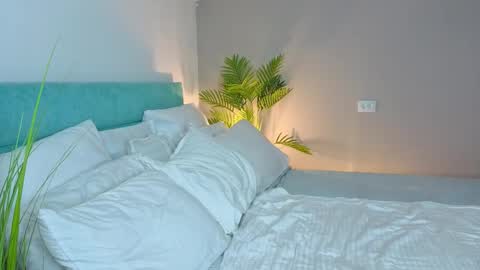 candyyy____ online show from February 13, 2:09 pm