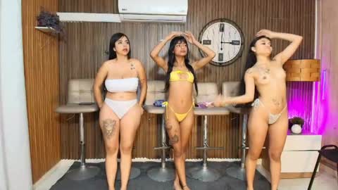 Sara online show from April 20, 11:02 am