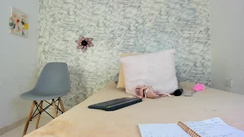 Canhela online show from February 9, 8:54 am